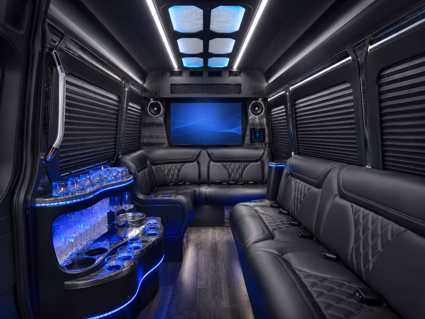 conference shuttles between frisco hotels and the frisco convention center